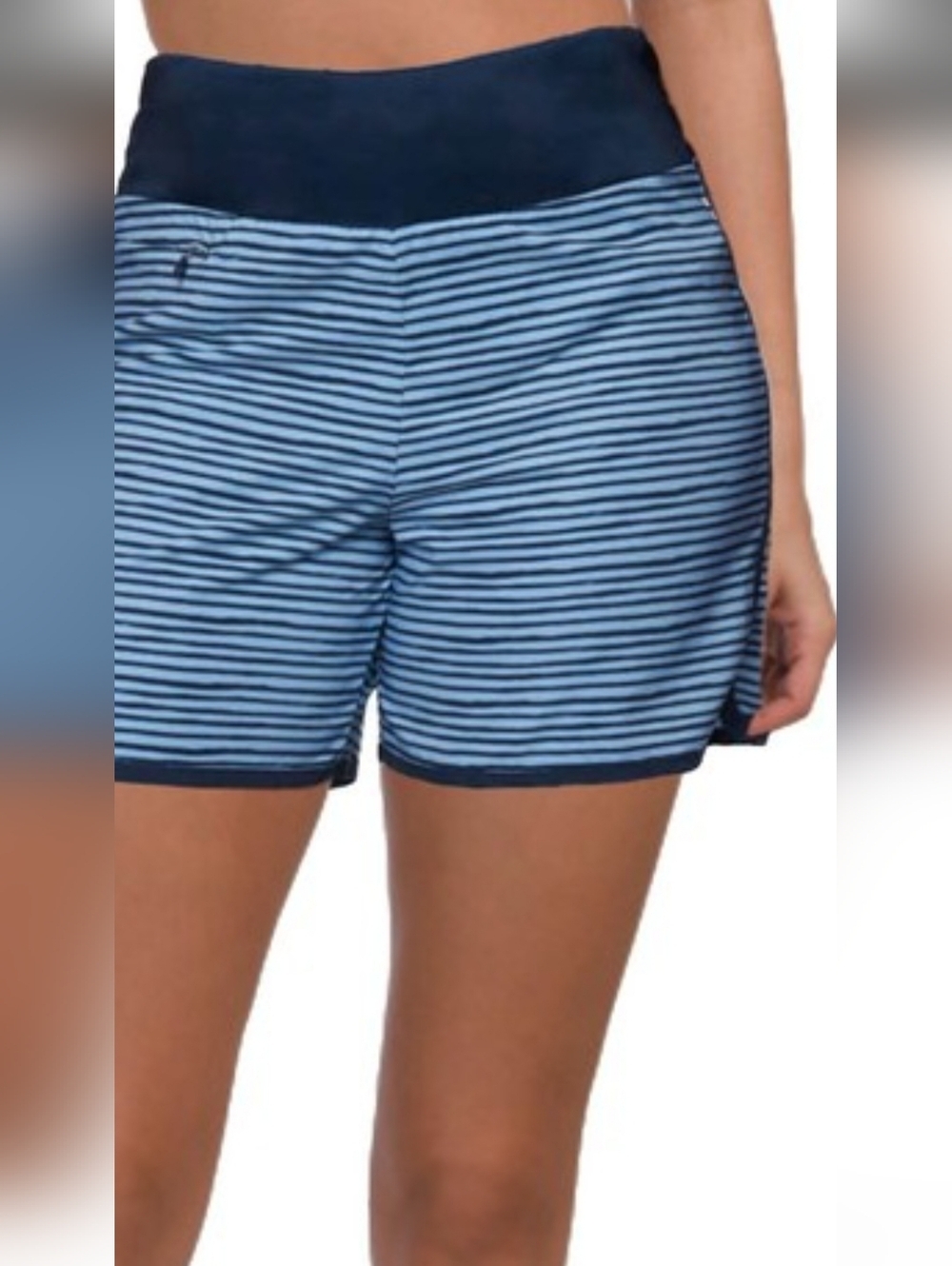 Hang Ten Women's Navy and Light Blue Striped Performance Shorts Size M
